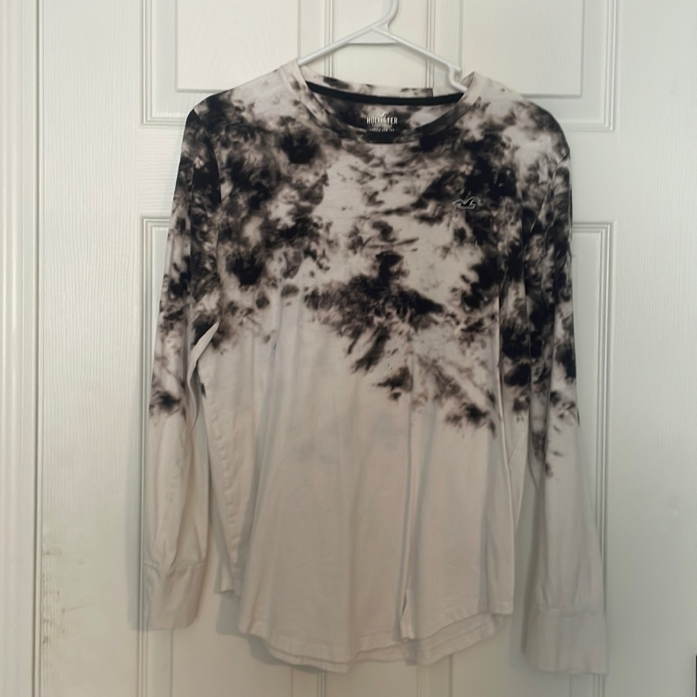 Hollister Long-Sleeve SMALL
